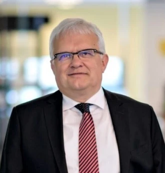 330x345 Marian Victor Popa